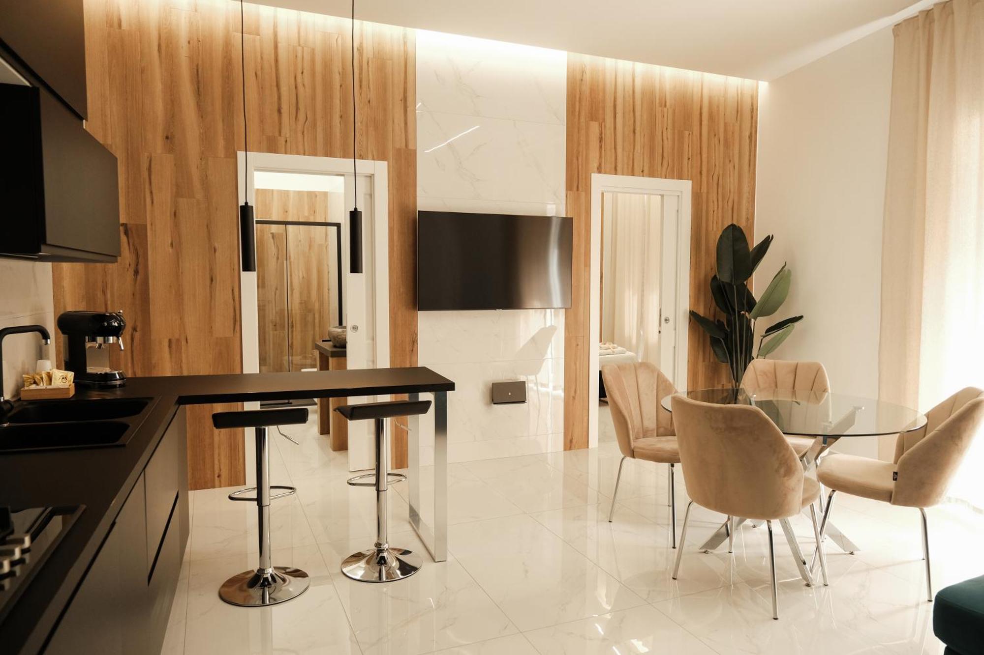 Doryana Luxury * Napels